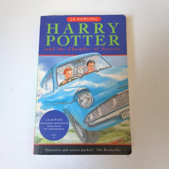 Harry Potter And The Chamber Of Secrets Paper Back Book - Picture 1 of 7